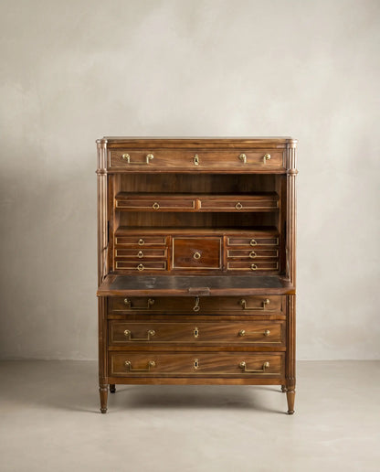 Secreter antiguo de nogal con tapa abatible estilo Luis XVI (Siglo XIX)
