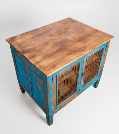 mesa isla industrial de madera con puertas en azul vista superior