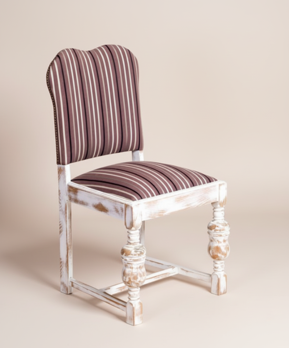 conjunto de cuatro sillas vintag pata decape vista lateral