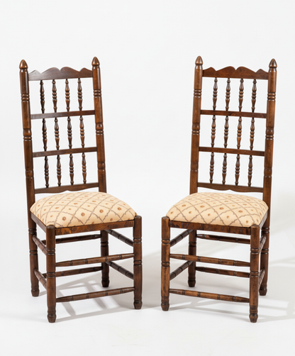 pareja de sullas rusticas de madera