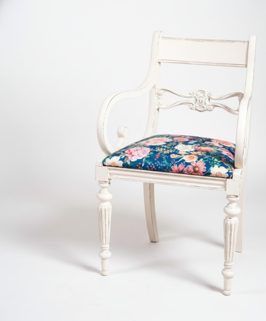 sillon antiguo de madera taoizado lateral