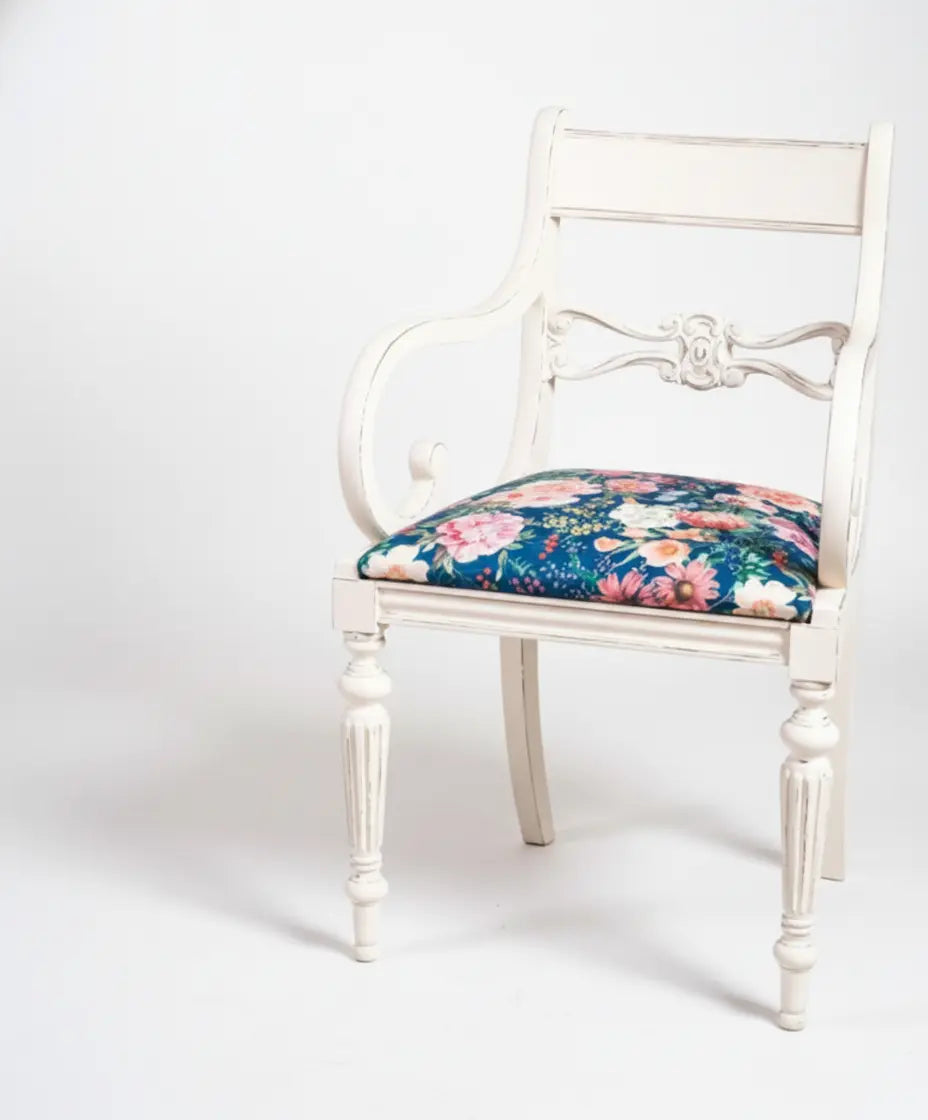 sillon antiguo de madera taoizado lateral
