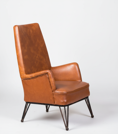 sillon antiguo de barco en piel