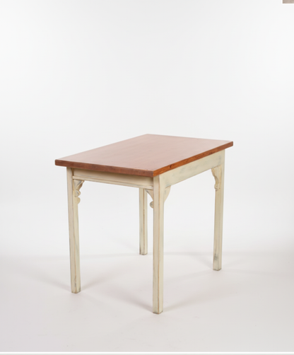 Coria antique side table