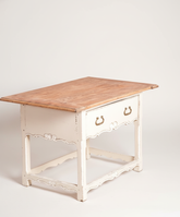 mesa tocinera antigua decorada