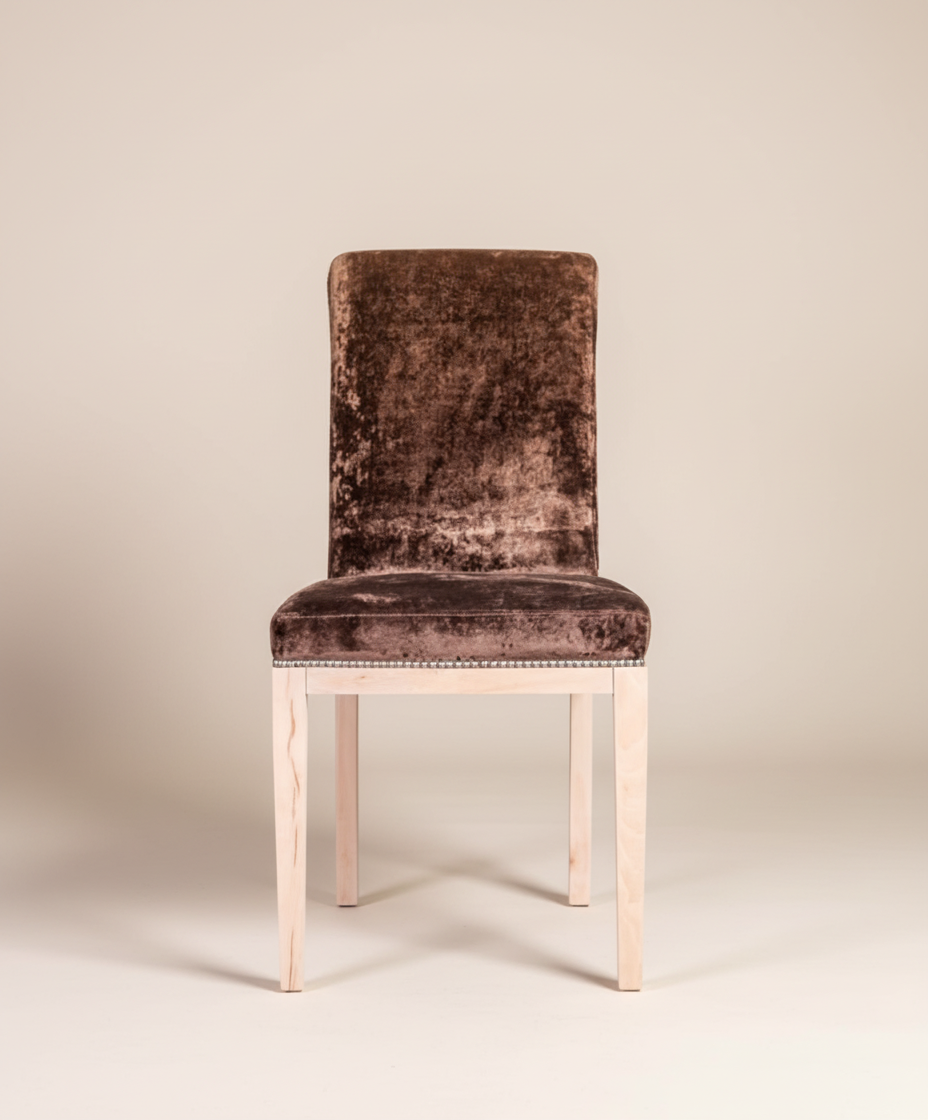 conjunto de sillas tapizadas marrones