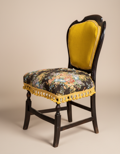 Geelys antique chair