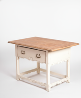 mesa tocinera antigua decorada