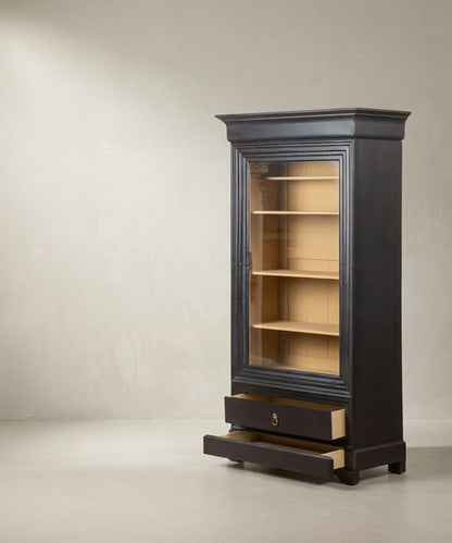 Vitrina Inglesa Antigua en Negro y Crema | Puerta de Cristal