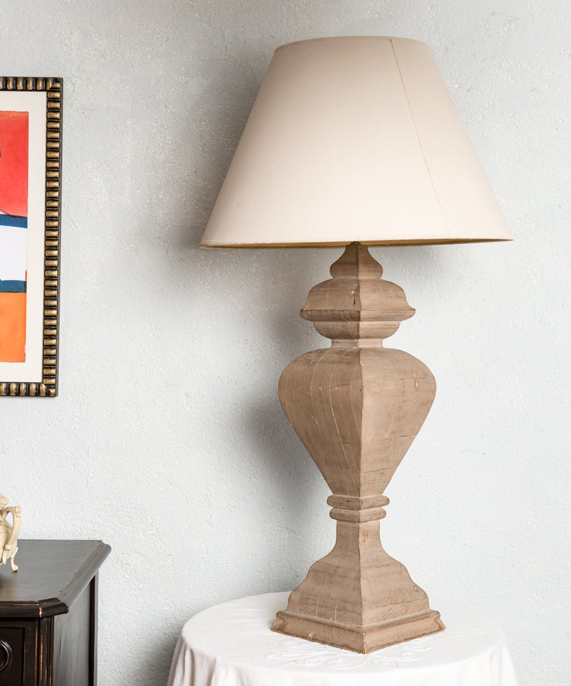 Mia vintage wooden lamp