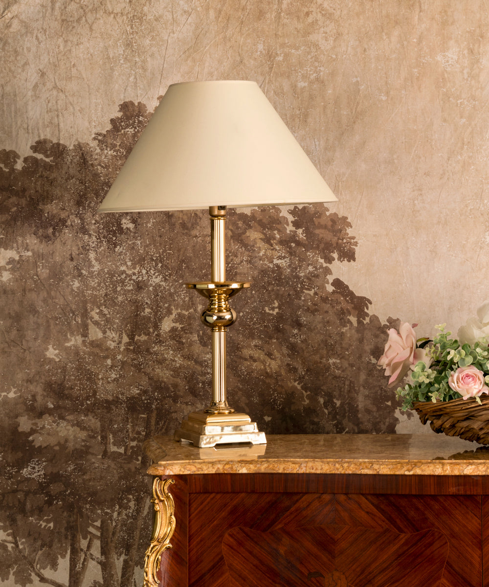 Damien table lamp