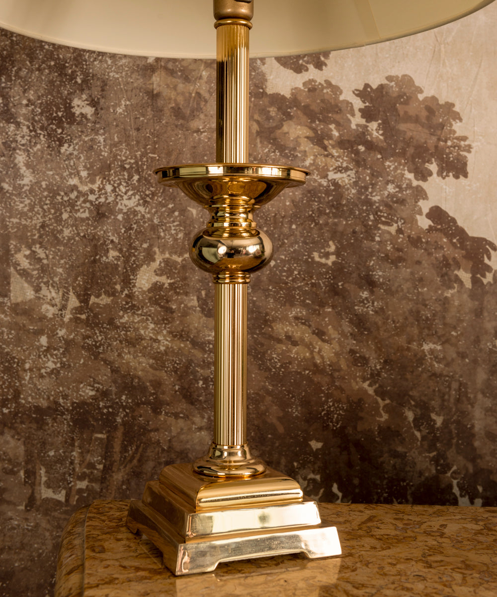Damien table lamp