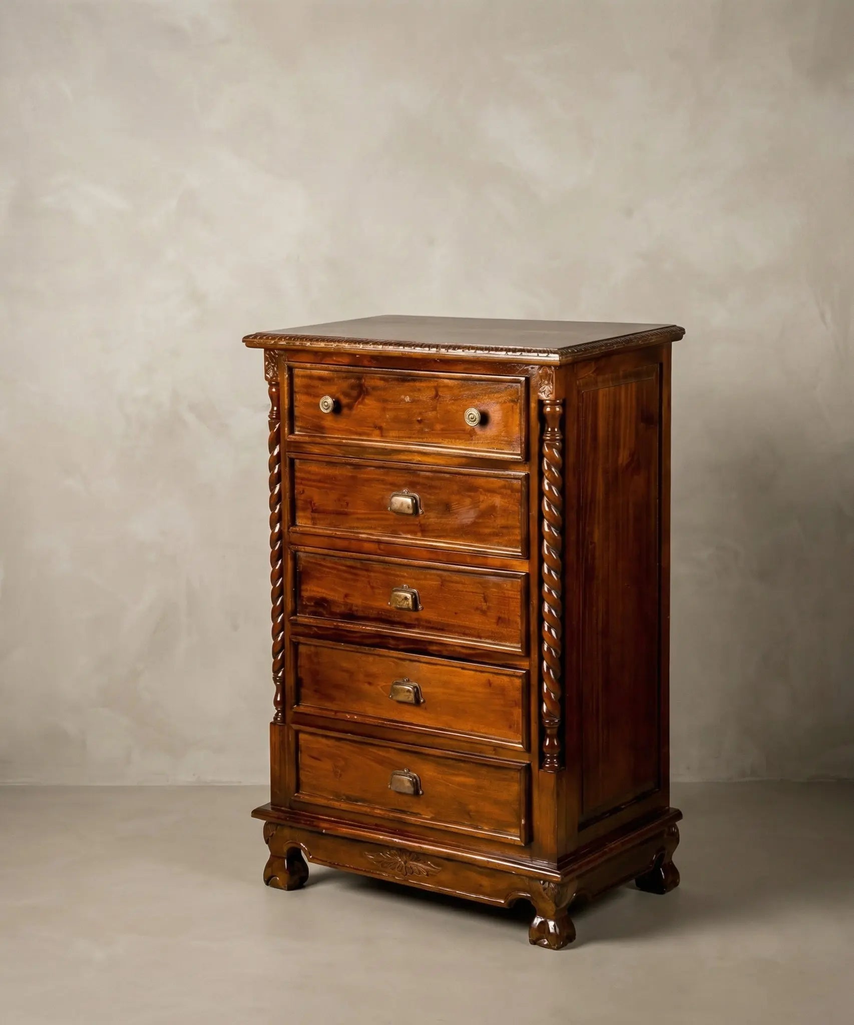 Antique solid wood chest of drawers with Solomonic columns