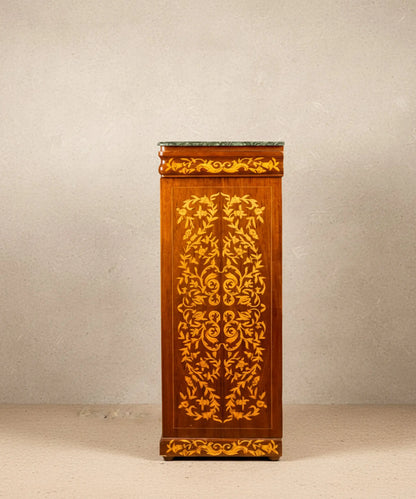 Secreter con marquetería floral y tapa de mármol verde