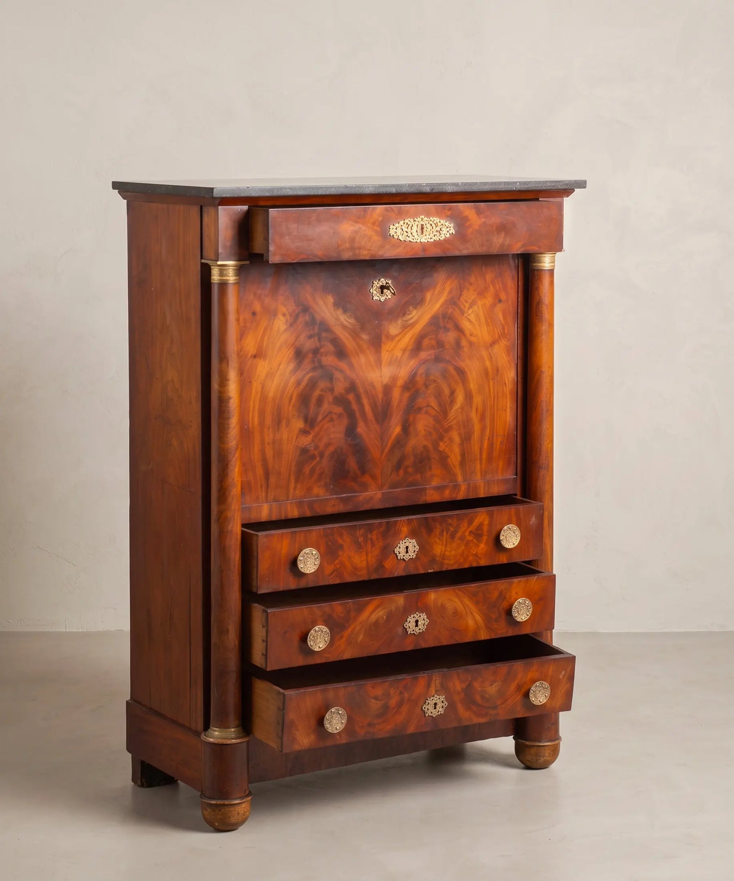 Secreter Imperio abierto vista lateral con tapa de escritura desplegada — Antique Arte y Decoración