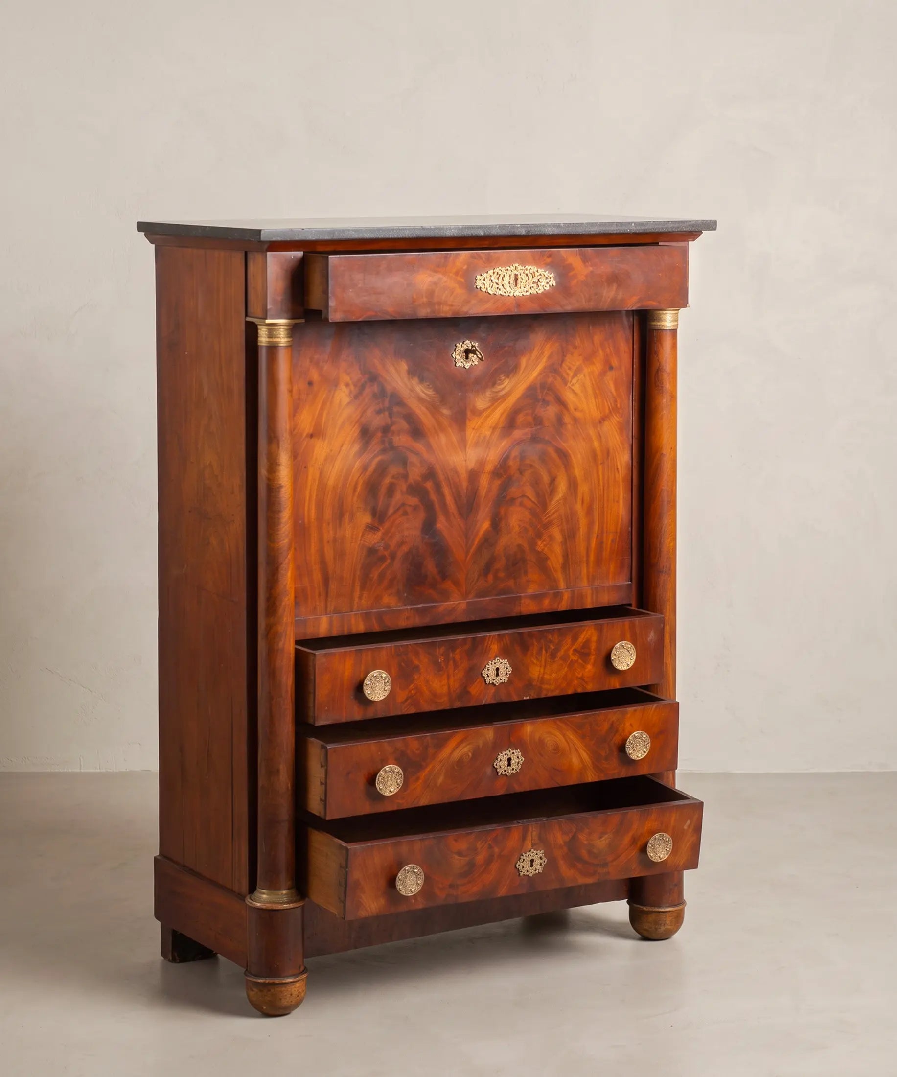 Secreter Imperio abierto vista lateral con tapa de escritura desplegada — Antique Arte y Decoración