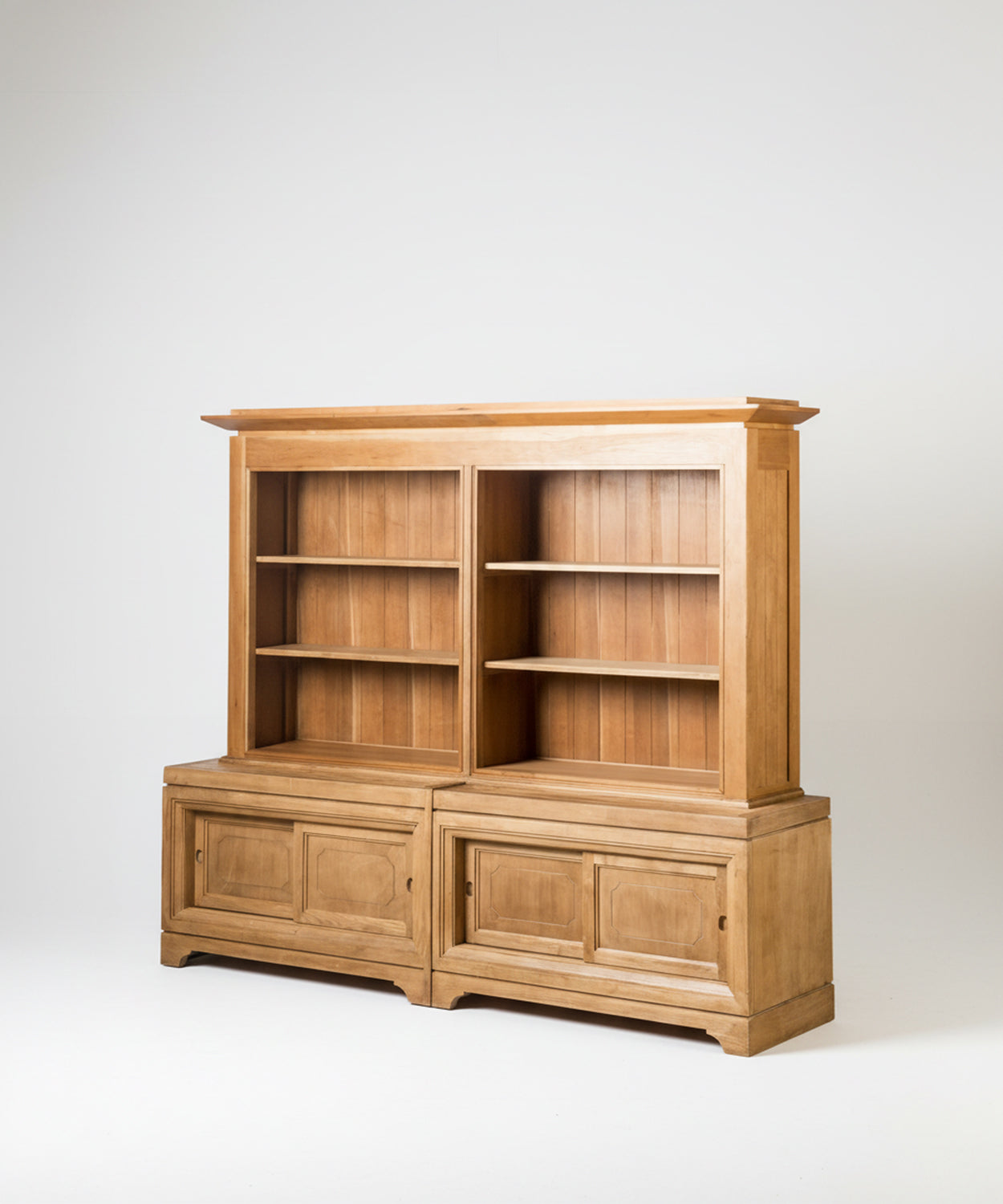 Librería de madera Atelier