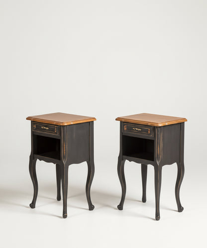 Pareja de mesitas de noche