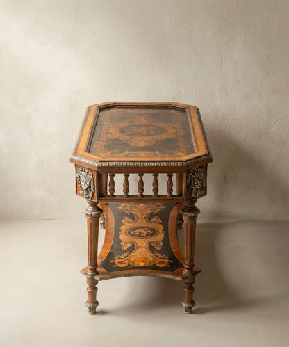 Mesa de centro Napoleón III vista lateral con galería de balaustres y bronces — Antique Arte y Decoración
