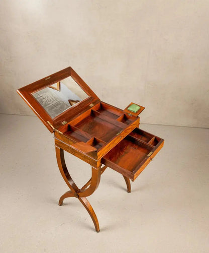 Mesa costurero estilo imperio de caoba Antique arte y decoracion