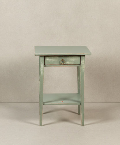 Pareja de mesitas de noche vintage verde decapé