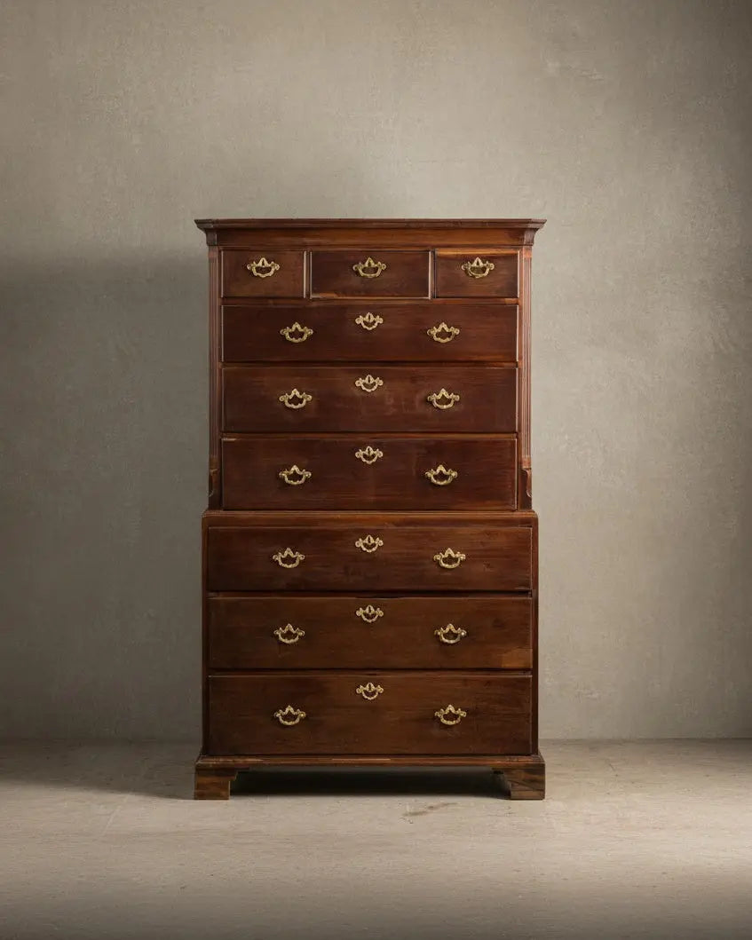 Gran cómoda alta antigua inglesa Tallboy de caoba estilo Jorge III con 9 cajones.