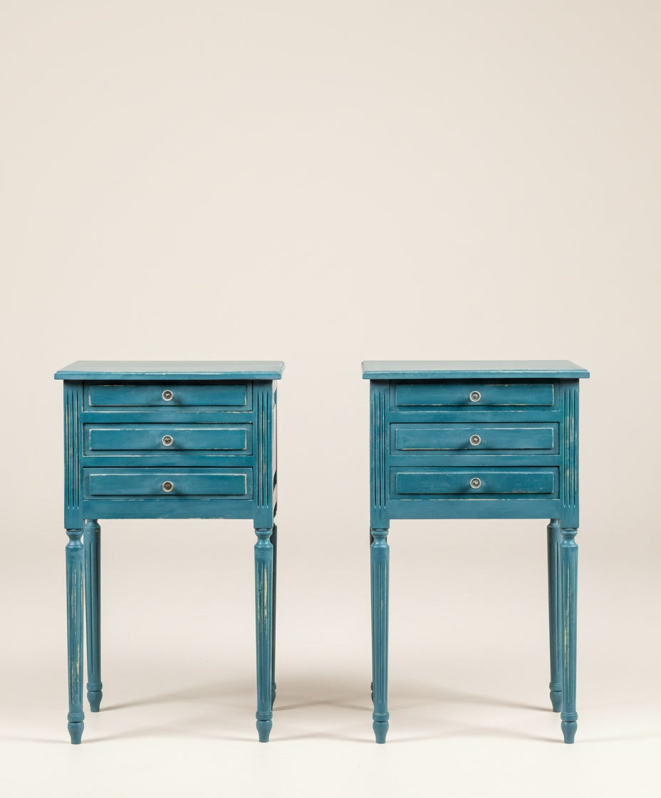 Pareja de mesitas de noche vintage