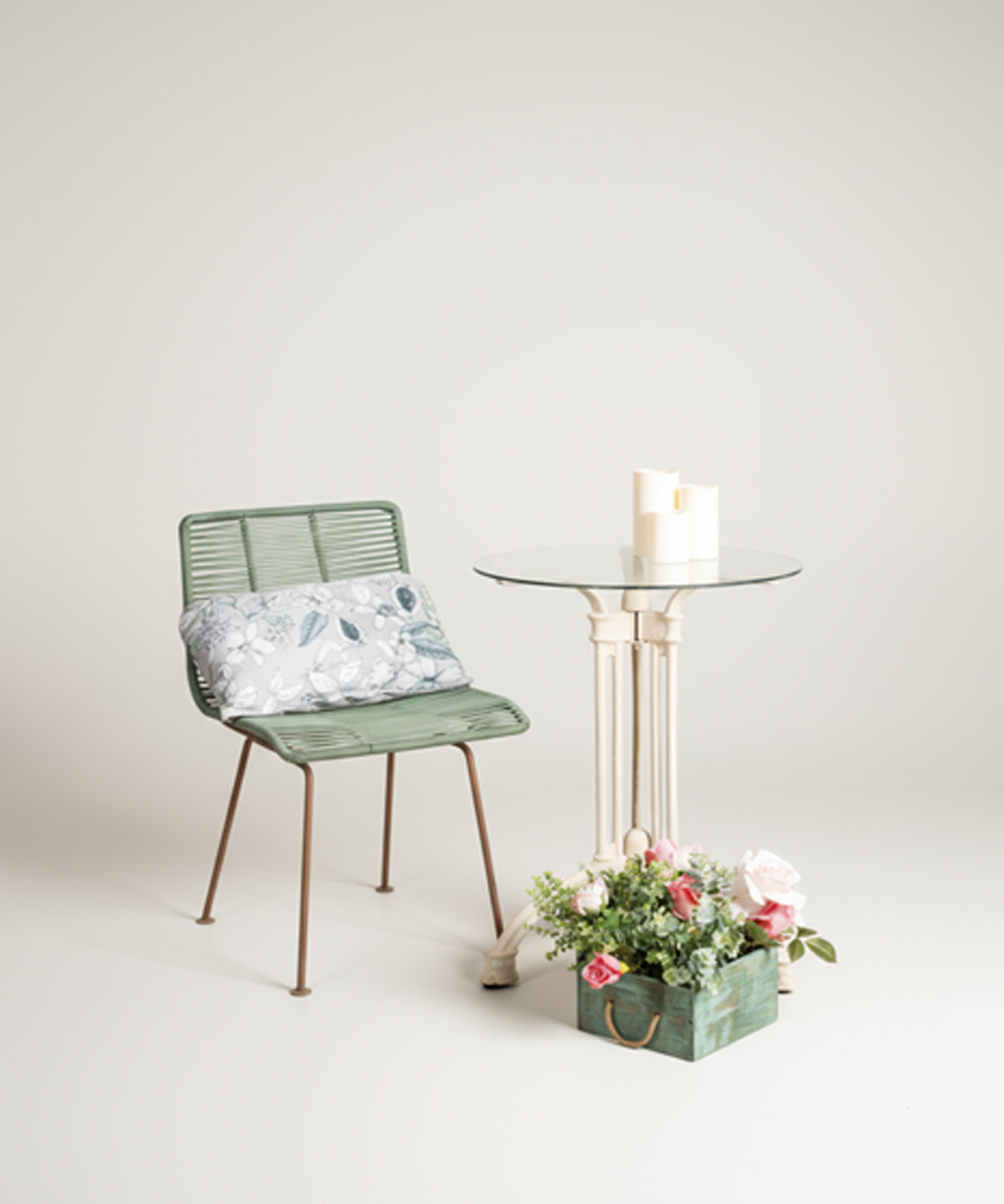 Mesa auxiliar vintage de metal y cristal Venecia