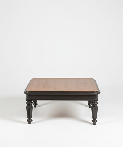 Mesa de centro clásica