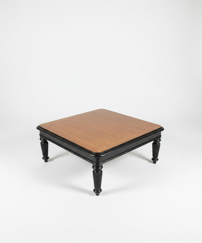 Mesa de centro clásica