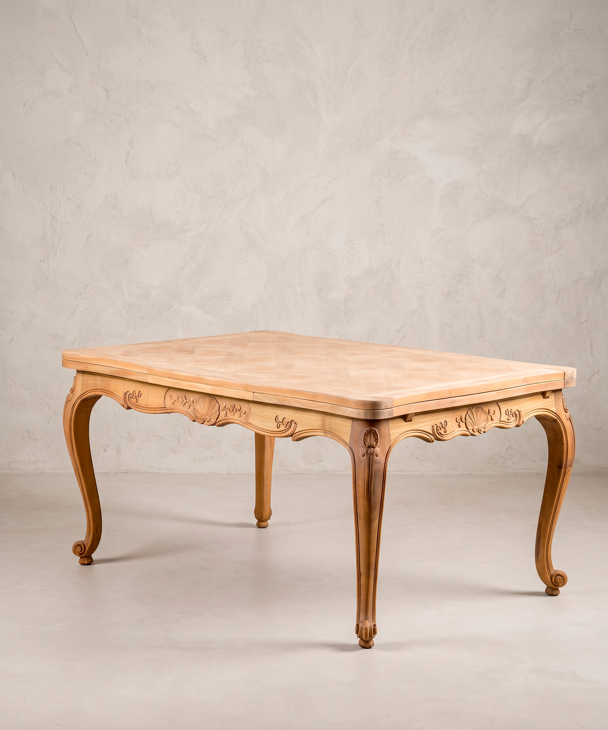 Mesa de Comedor Extensible Vintage de Cerezo | Estilo Luis XV