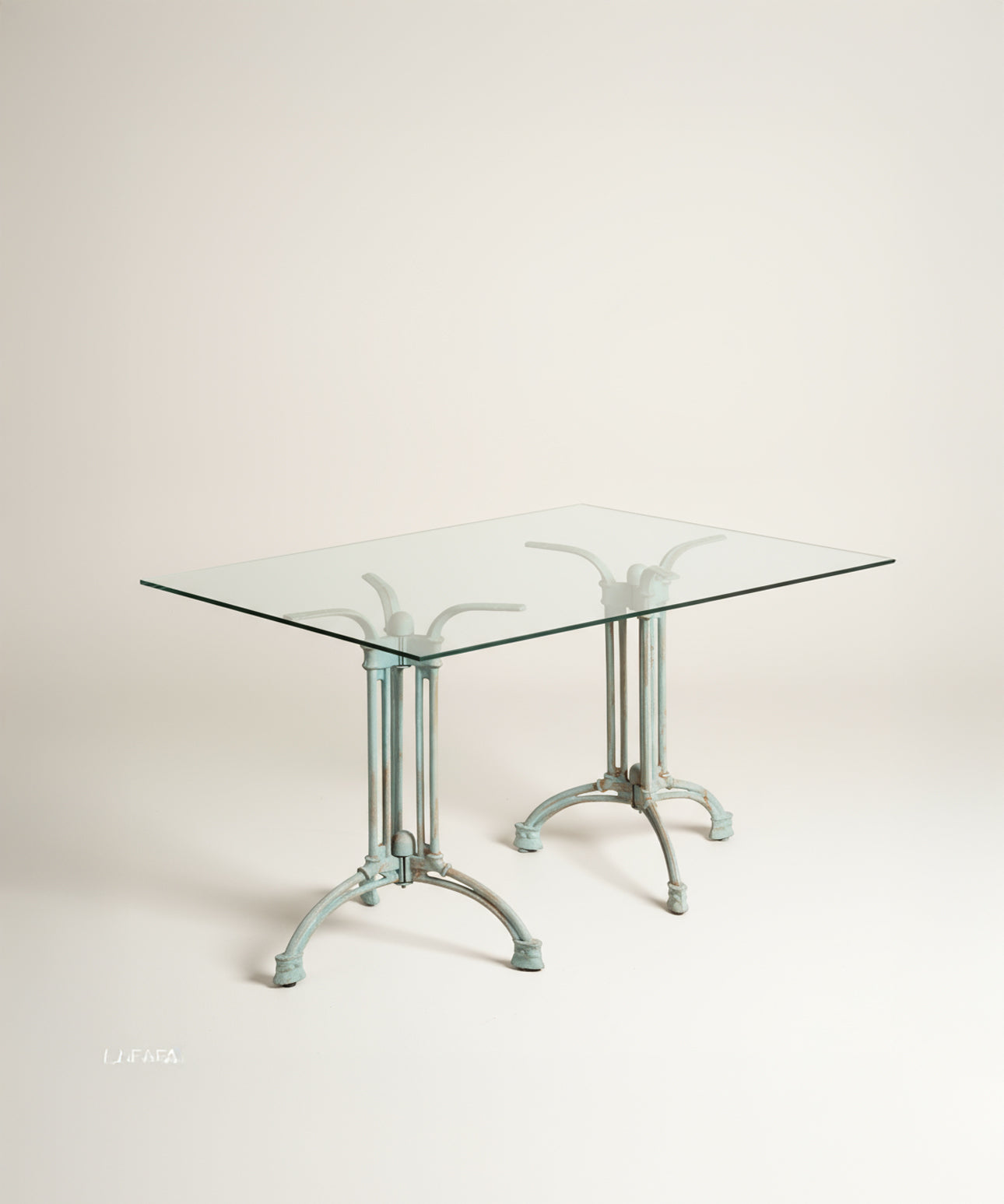 Mesa rectangular de cristal Centinela