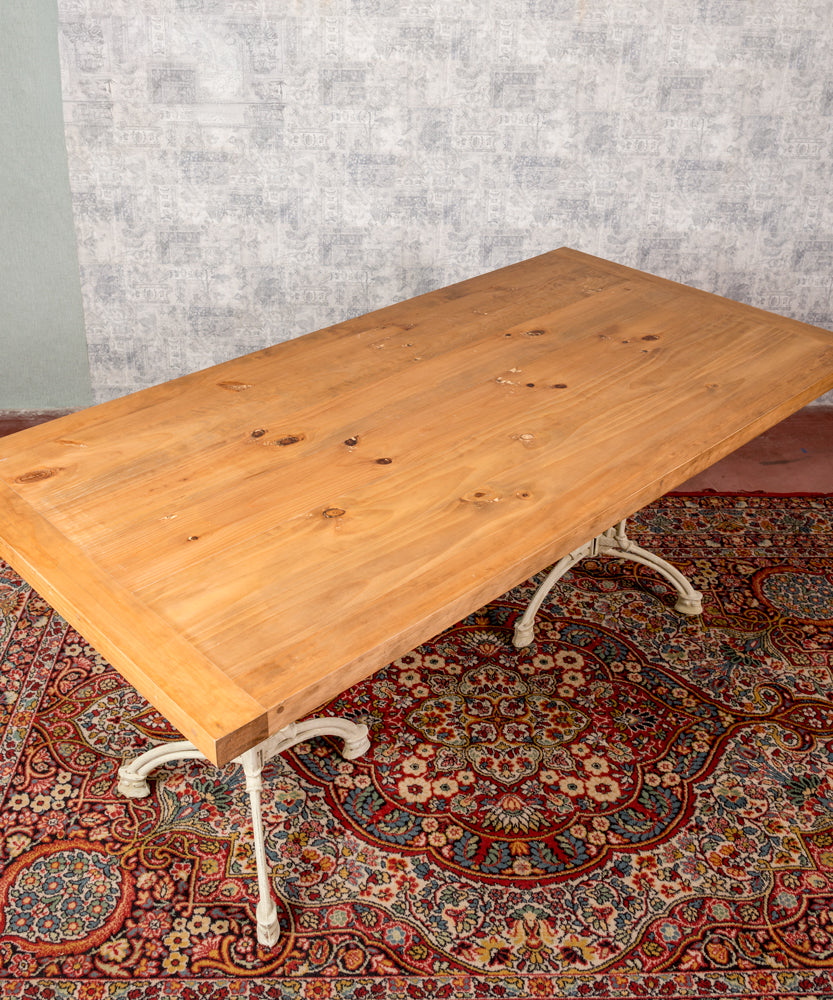 Telma industrial table