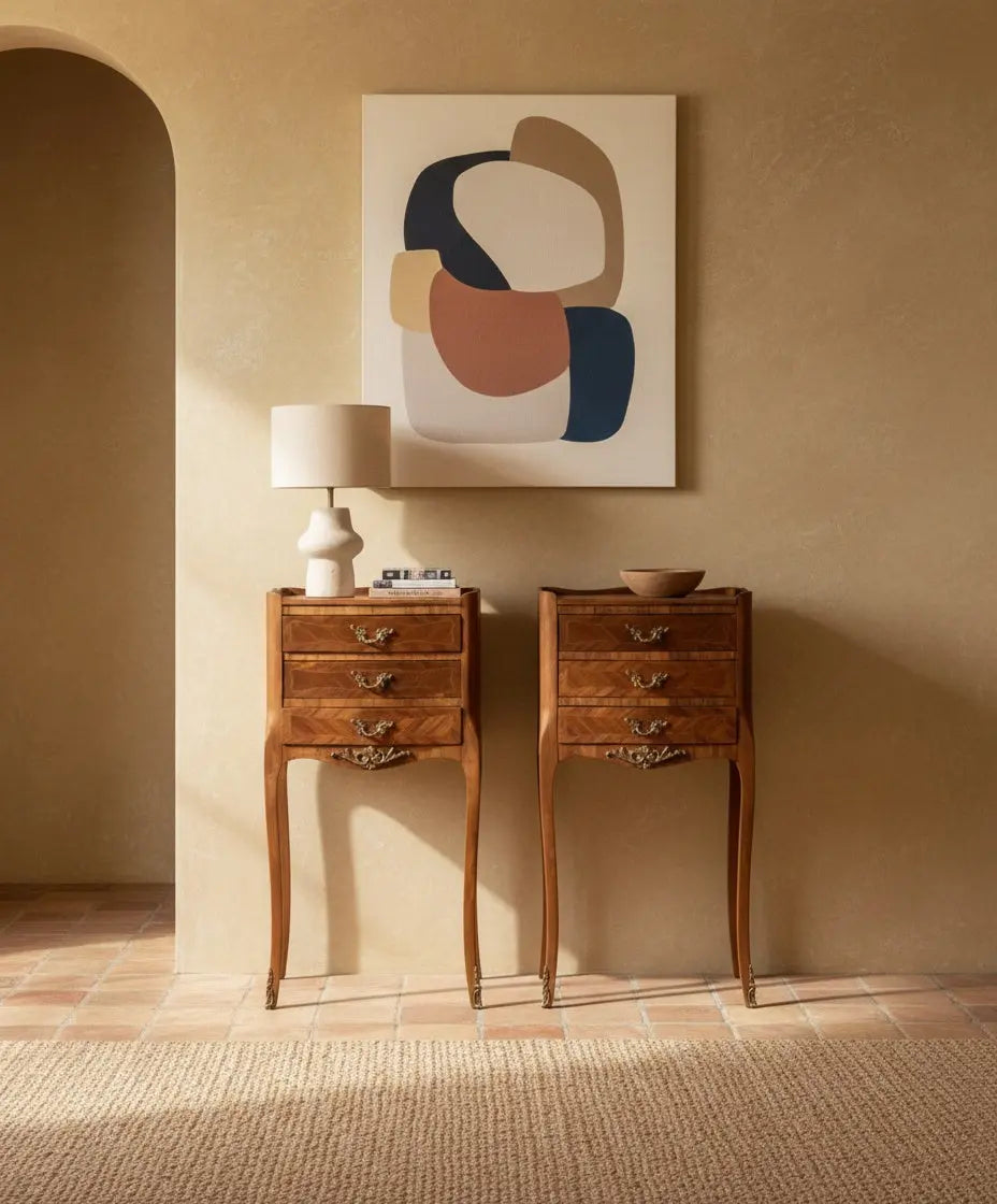 Pareja de mesitas de noche francesas estilo Luis XV