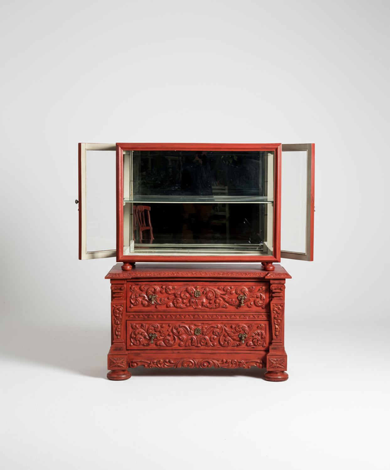 Vitrina antigua Magots