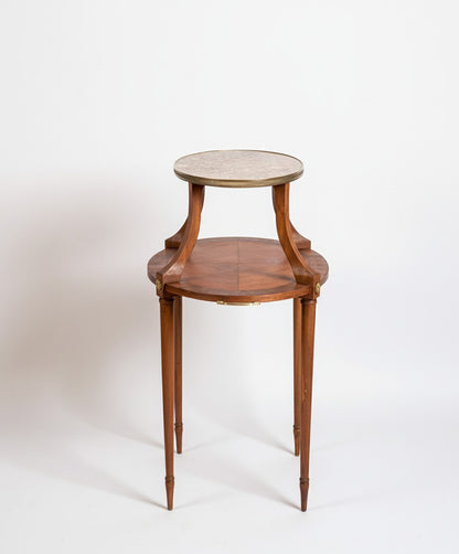 Mesa camarera antigua