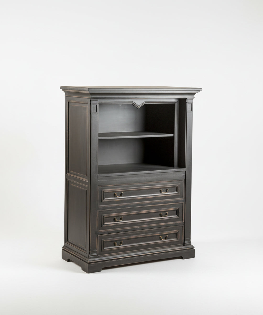 Vista lateral y frontal de librero negro envejecido mostrando detalles de molduras y profundidad