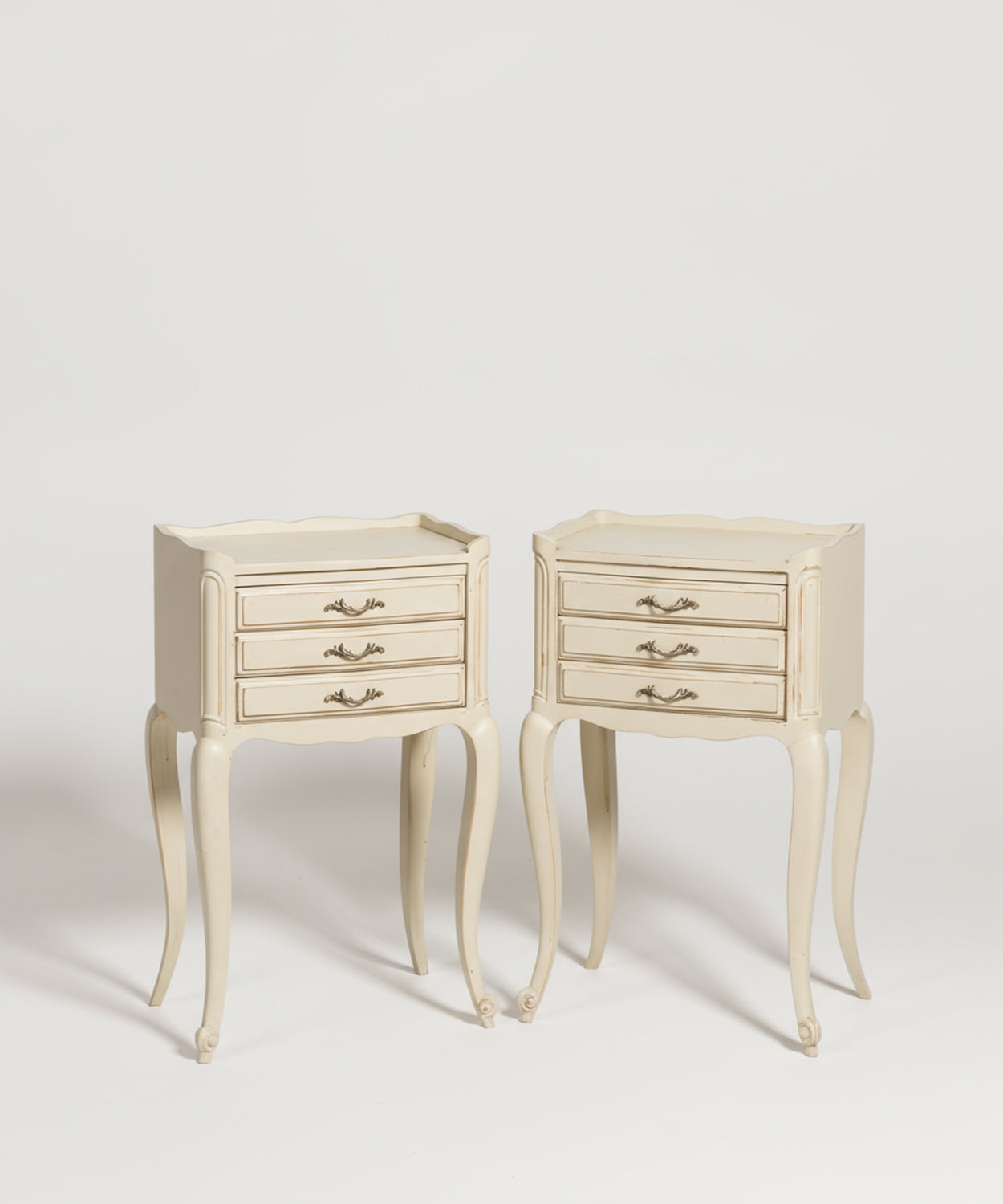 Pareja de mesitas de noche Naise