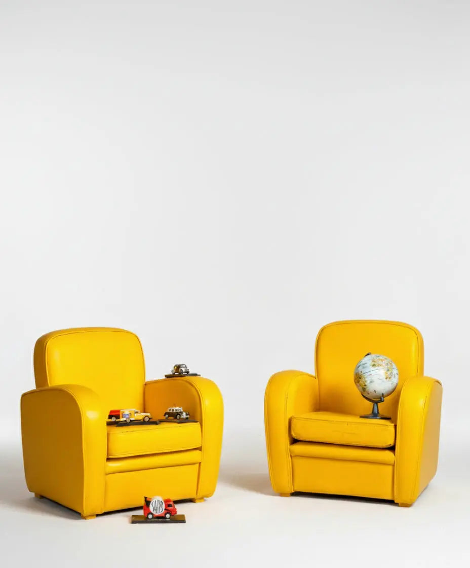 pareja de sillones infantiles amarillos vista frontal
