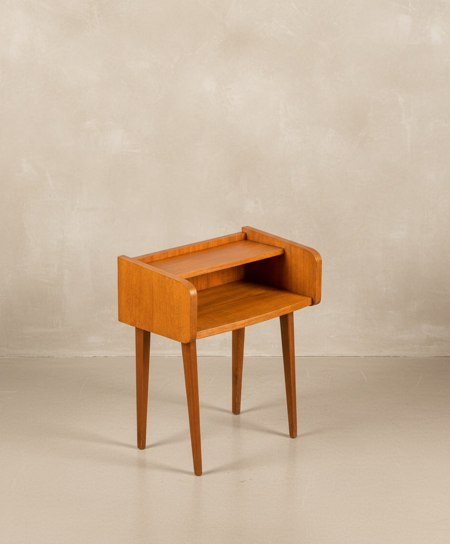 Pareja de mesitas de noche Mid Century