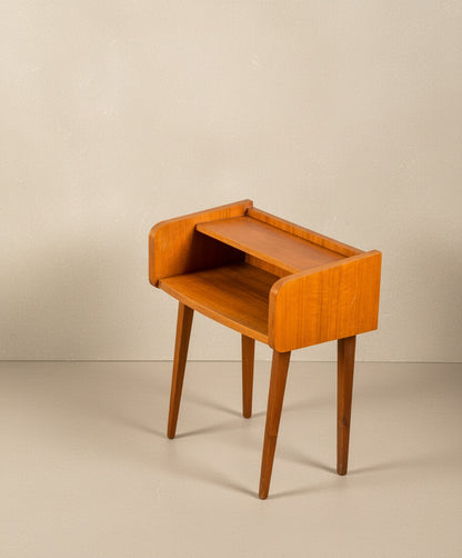 Pareja de mesitas de noche Mid Century