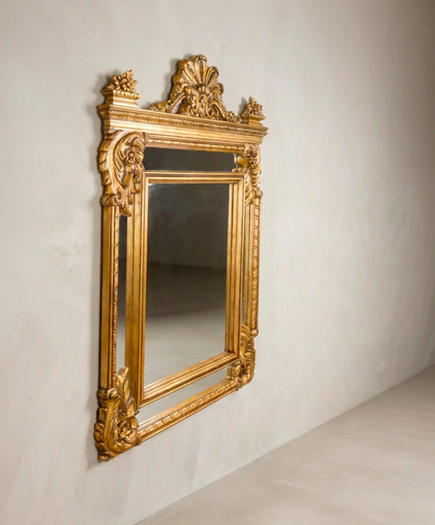 Espejo dorado al pan de oro vista lateral con lunas perimetrales — Antique Arte y Decoración