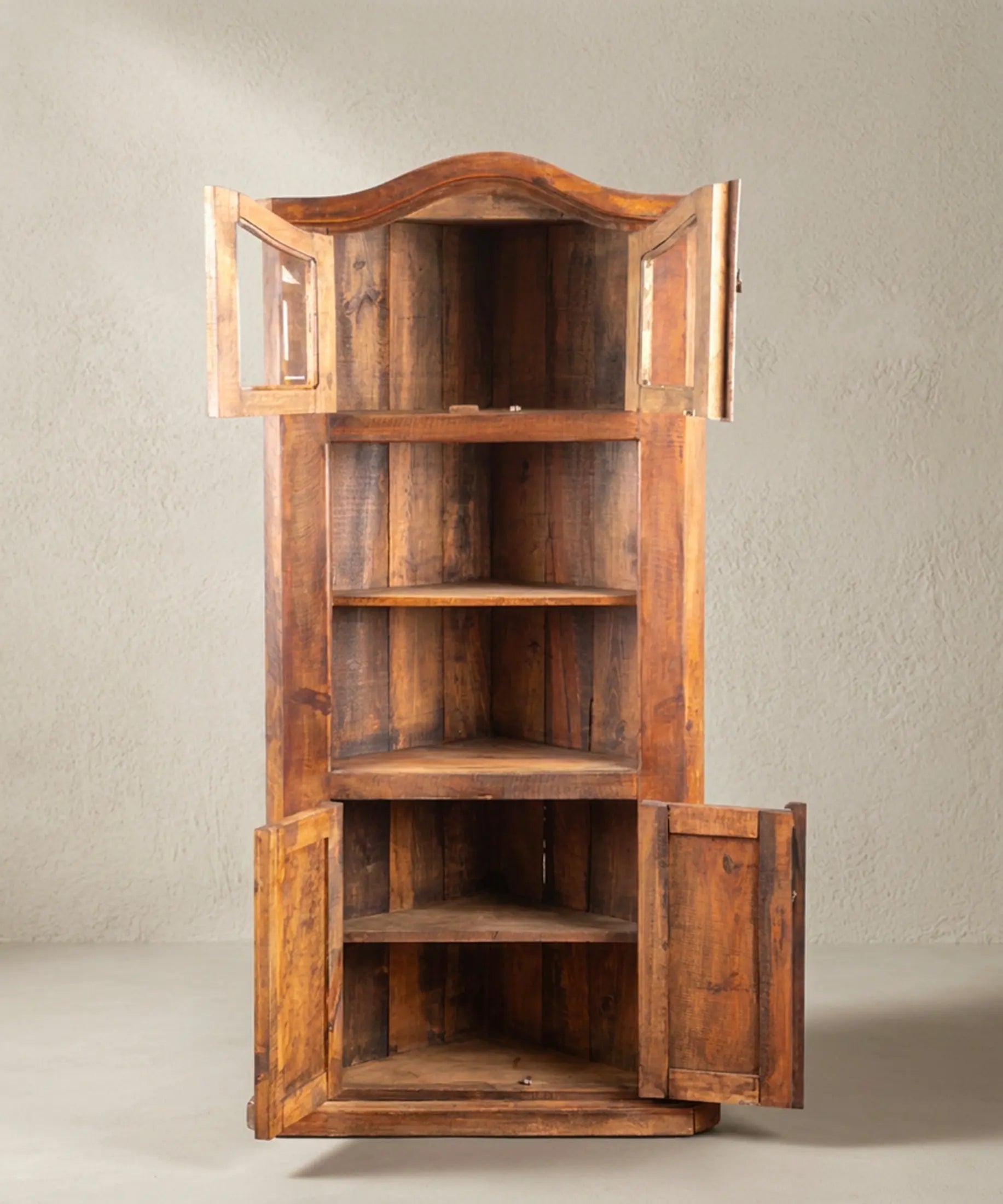 Rinconera Rústica Vintage de Madera Maciza | Vitrina y Copete Curvo