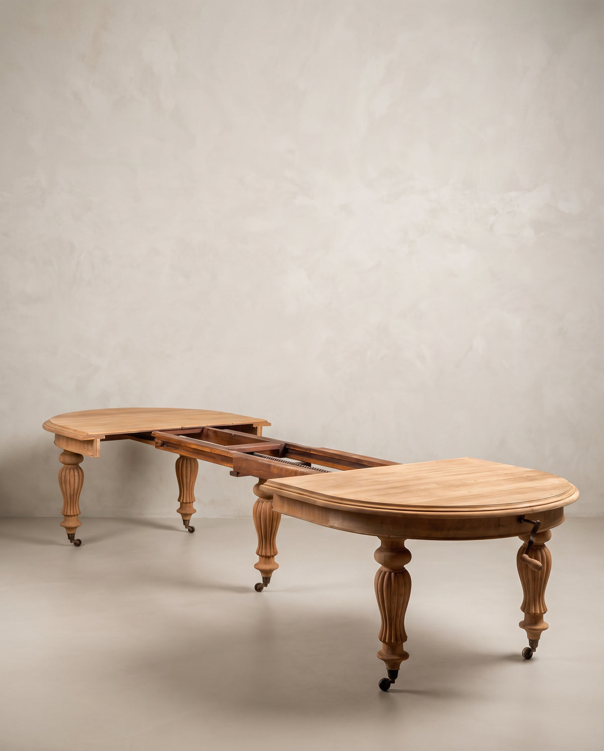 Mesa de Comedor Extensible de Caoba con Manivela | Estilo Victoriano, hasta 386 cm
