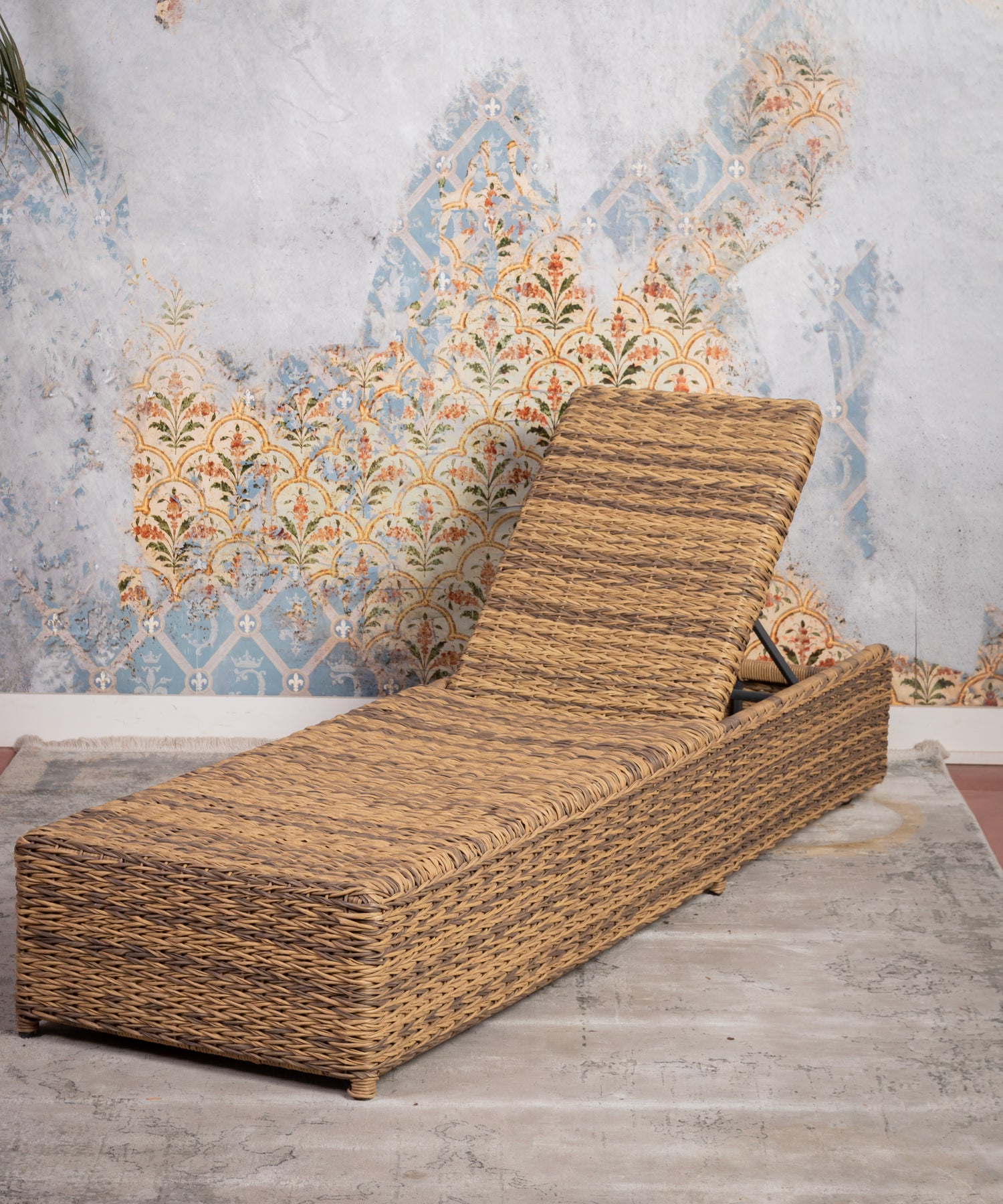 Rattan sun lounger