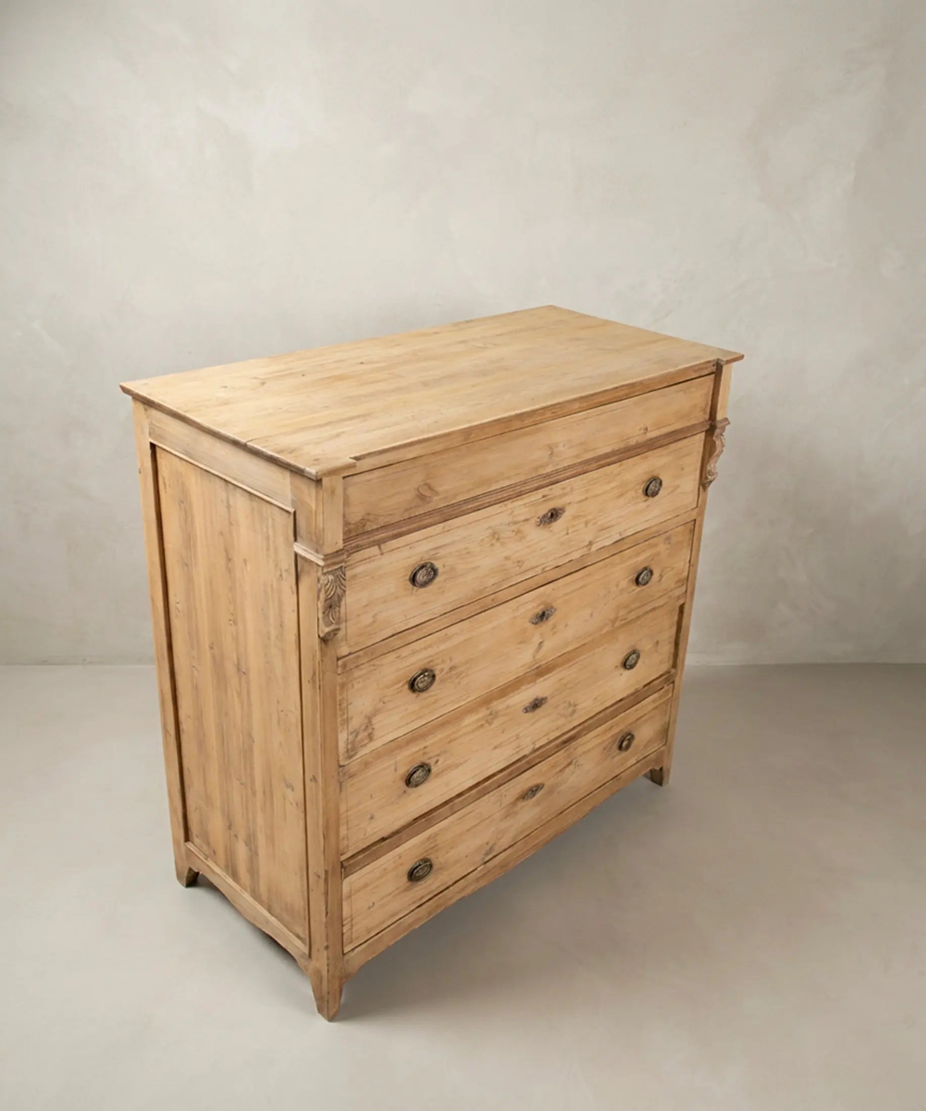 Vista cenital cómoda antigua pino natural tablero macizo veta natural — Antique Arte y Decoración