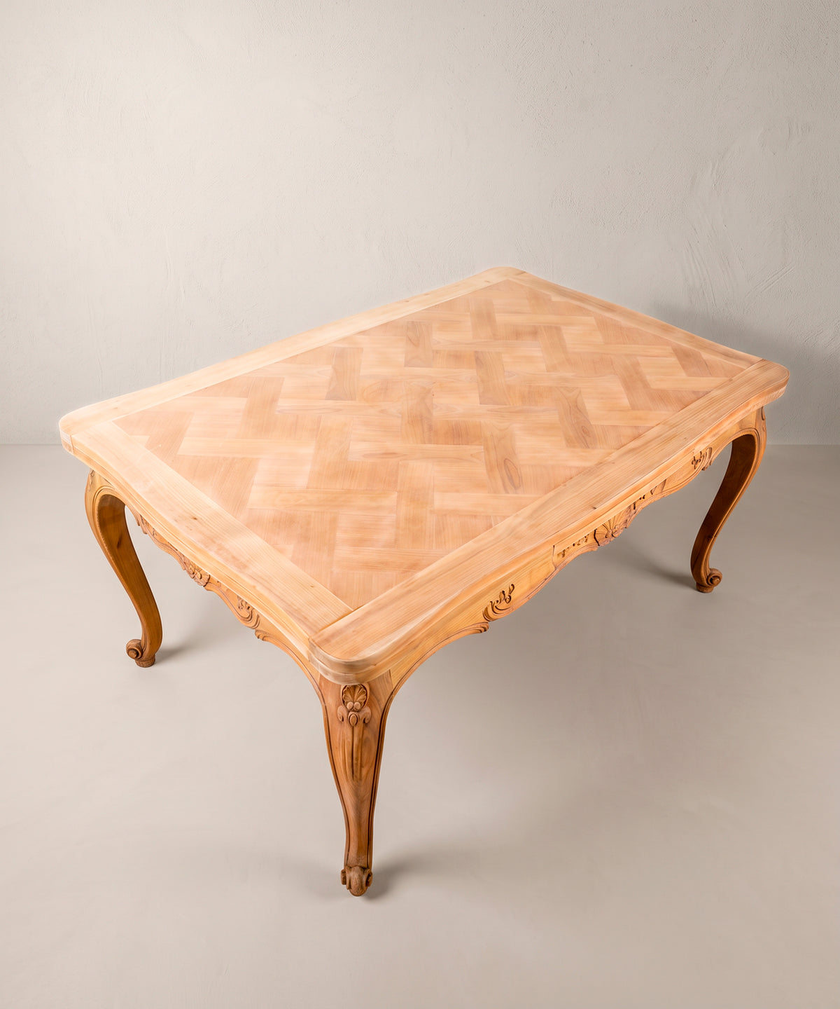Mesa de Comedor Extensible Vintage de Cerezo | Estilo Luis XV