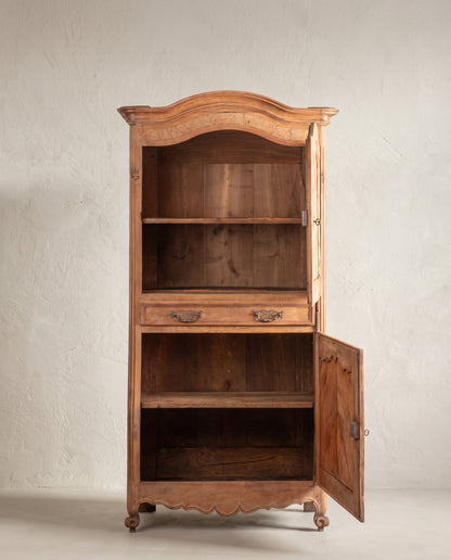 Interior armario homme debout abierto con una balda en cada cuerpo y cajón central — Antique Arte y Decoración