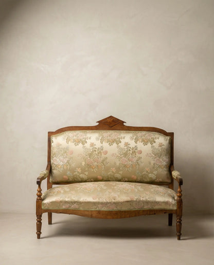 Sofá Canapé Isabelino en Nogal y Damasco Verde