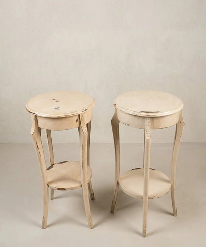 Pedestal peana estilo francés en decapé beige